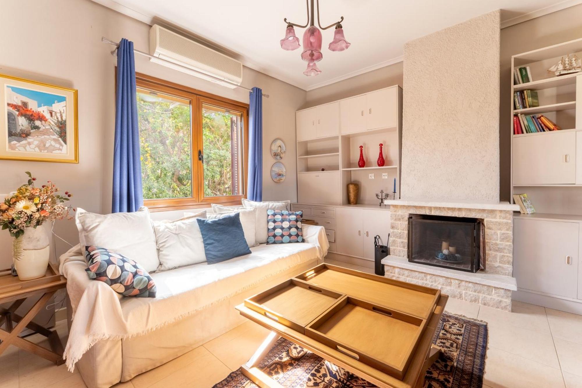 The House Of Gratitude - Poolside Retreat Villa Лутра Ораяс Еленис Екстериор снимка