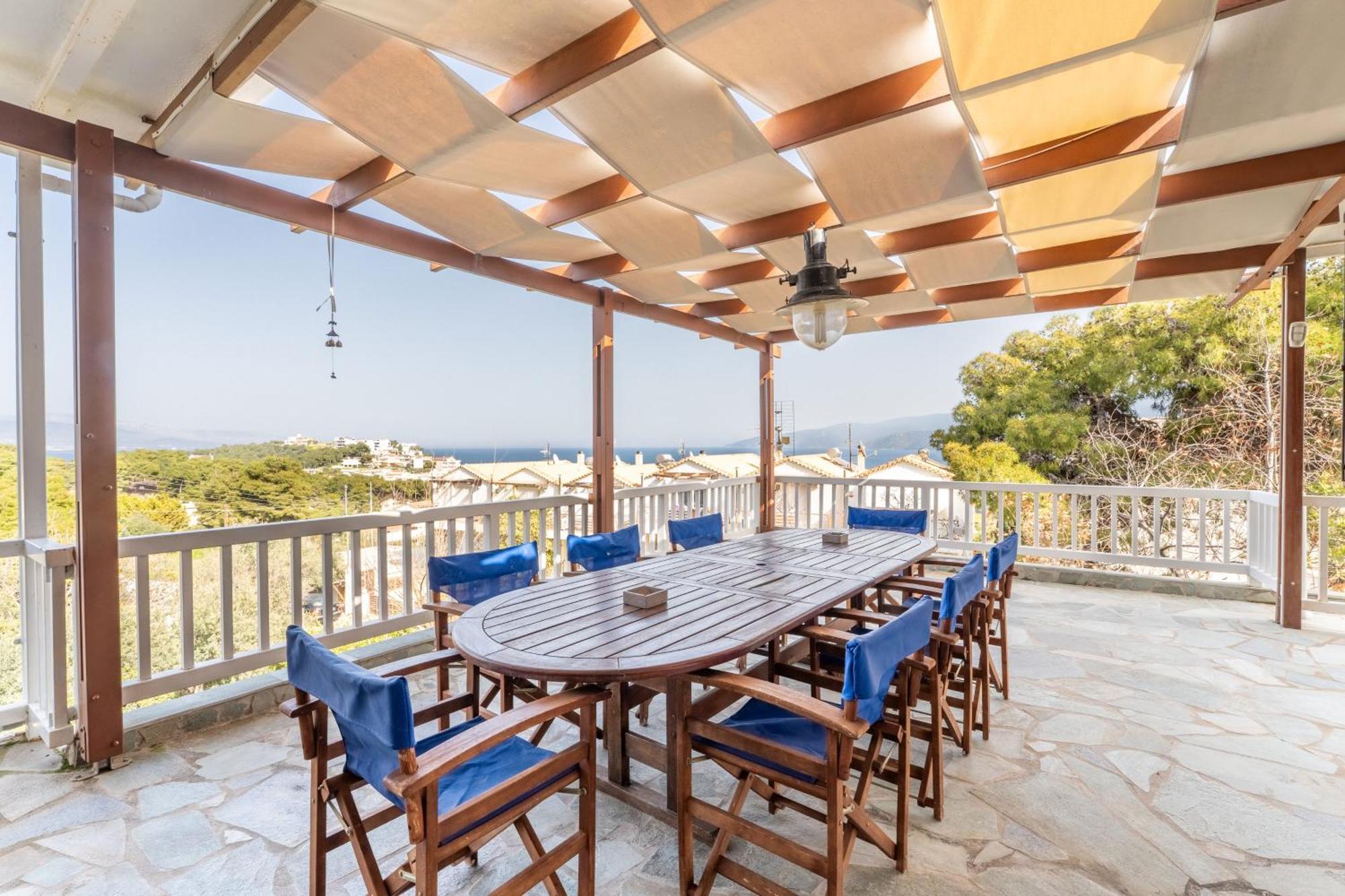 The House Of Gratitude - Poolside Retreat Villa Лутра Ораяс Еленис Екстериор снимка